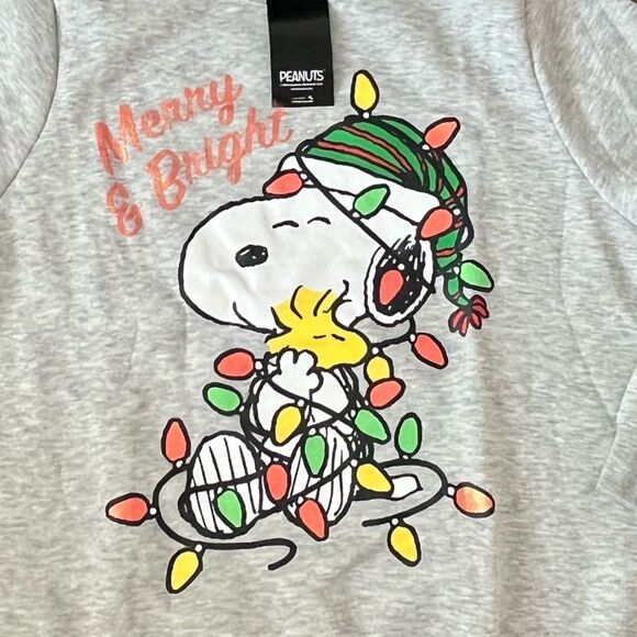 Peanuts Snoopy "Merry & Bright" Holiday Sweatshirt- Size 1X - Picture 4 of 6